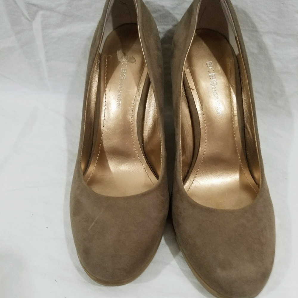 BCBGenerations Beige Wedge Suede Wedge, Sz 8.5